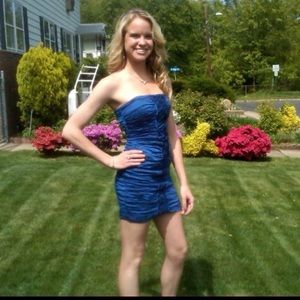 BCBG STRAPLESS DRESS